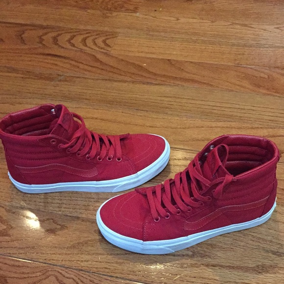 Red vans - Picture 3 of 4